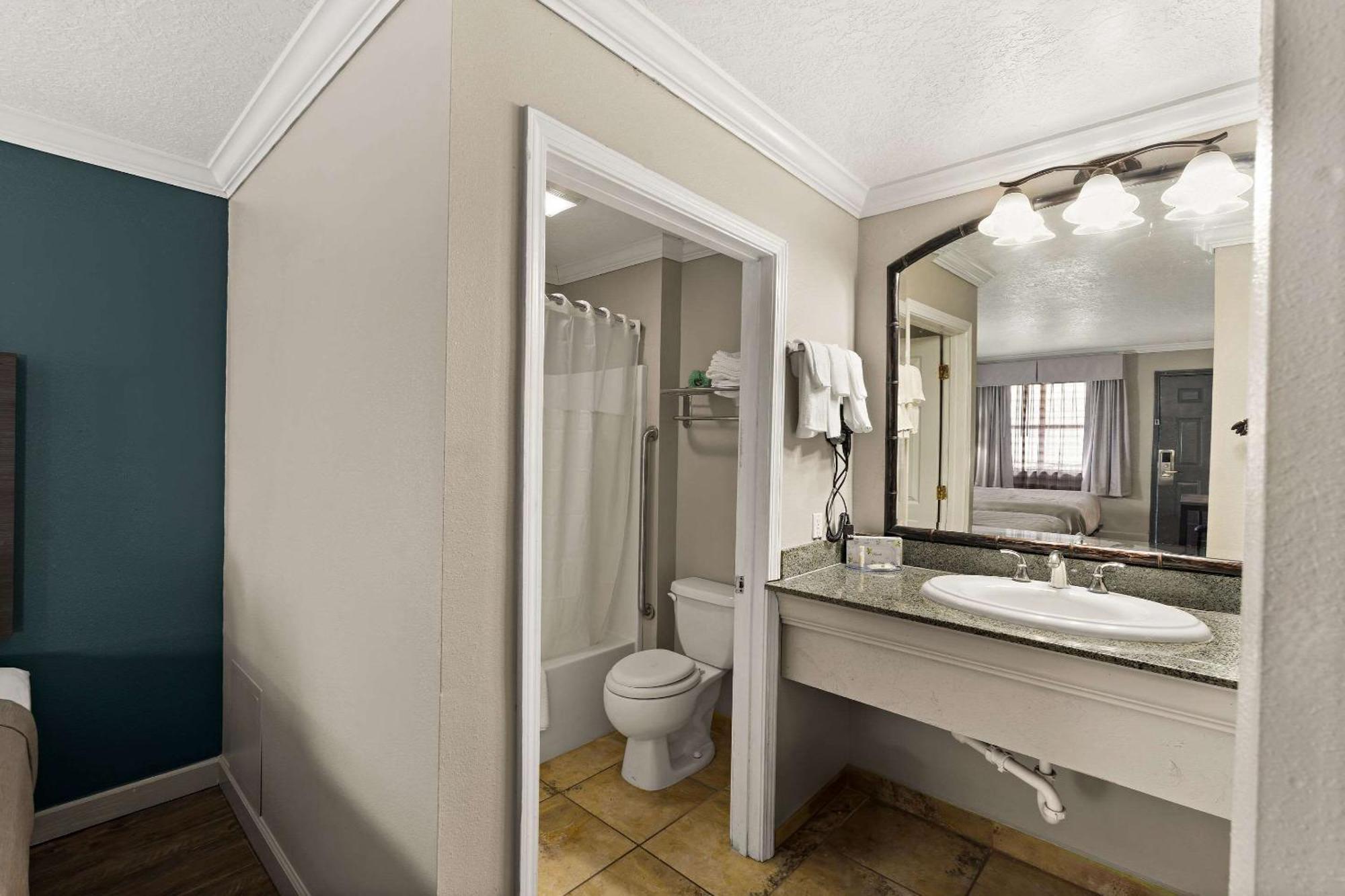 Quality Inn Ocean Springs Exteriér fotografie